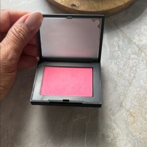 Pink Blush Compact nards
Gentle used